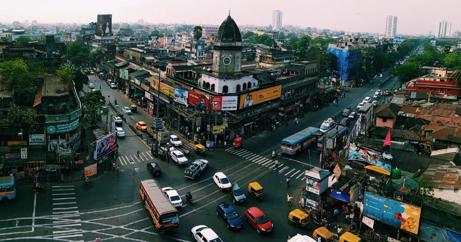 Colonial-Era Charm Meets Modern Mumbai at Flora Fountain