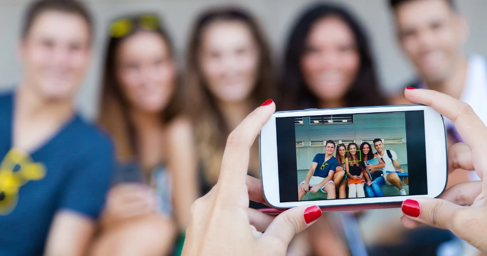 Colonial-Era Charm Meets Modern Mumbai at Flora Fountain